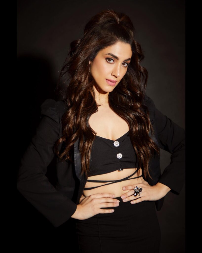 Delbar Arya Alliance Episode 23
Delbar Arya Alliance latest updates
Delbar Arya biography
Delbar Arya age
Delbar Arya height
Delbar Arya family
Delbar Arya husband
Delbar Arya boyfriend
Delbar Arya movies list
Delbar Arya TV shows
Delbar Arya Wiki
Delbar Arya Instagram
Delbar Arya Punjabi movies
Delbar Arya Guru Randhawa Downtown
Delbar Arya and Sabby Suri fight
Ravi Kishan Alliance exit
Alliance Episode 23 highlights
Kunal Kemmu Alliance show
Prime Video Alliance contestants
Delbar Arya latest news
