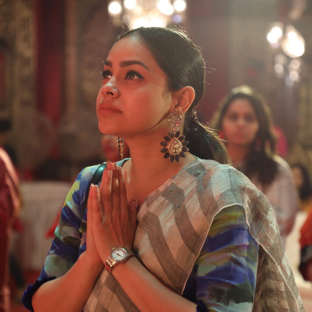 Sumona Chakravarti Endometriosis Surgery
Sumona Chakravarti Health Update
Sumona Chakravarti Biography
Sumona Chakravarti Age
Sumona Chakravarti Height
Sumona Chakravarti Boyfriend
Sumona Chakravarti Husband
Sumona Chakravarti Family
Sumona Chakravarti Parents
Sumona Chakravarti Net Worth
Sumona Chakravarti Instagram
Sumona Chakravarti Movies and TV Shows
Sumona Chakravarti The Kapil Sharma Show
Sumona Chakravarti Stage IV Endometriosis
Sumona Chakravarti Recovery Story
Sumona Chakravarti Latest News
Sumona Chakravarti Surgery Scars
Sumona Chakravarti Career
Sumona Chakravarti Worklist
Sumona Chakravarti Lifestyle
Sumona Chakravarti Education
Sumona Chakravarti Awards
Sumona Chakravarti Barfi Movie
Sumona Chakravarti Kick Movie
Sumona Chakravarti News Today
