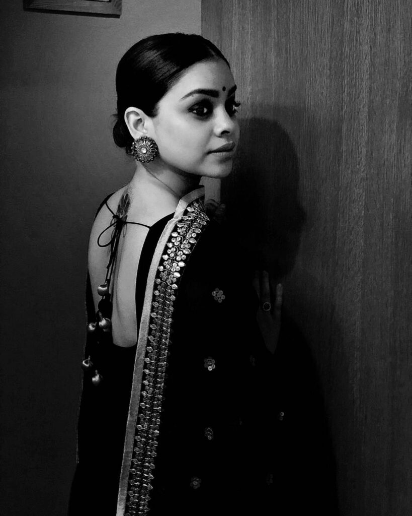 Sumona Chakravarti Endometriosis Surgery
Sumona Chakravarti Health Update
Sumona Chakravarti Biography
Sumona Chakravarti Age
Sumona Chakravarti Height
Sumona Chakravarti Boyfriend
Sumona Chakravarti Husband
Sumona Chakravarti Family
Sumona Chakravarti Parents
Sumona Chakravarti Net Worth
Sumona Chakravarti Instagram
Sumona Chakravarti Movies and TV Shows
Sumona Chakravarti The Kapil Sharma Show
Sumona Chakravarti Stage IV Endometriosis
Sumona Chakravarti Recovery Story
Sumona Chakravarti Latest News
Sumona Chakravarti Surgery Scars
Sumona Chakravarti Career
Sumona Chakravarti Worklist
Sumona Chakravarti Lifestyle
Sumona Chakravarti Education
Sumona Chakravarti Awards
Sumona Chakravarti Barfi Movie
Sumona Chakravarti Kick Movie
Sumona Chakravarti News Today
