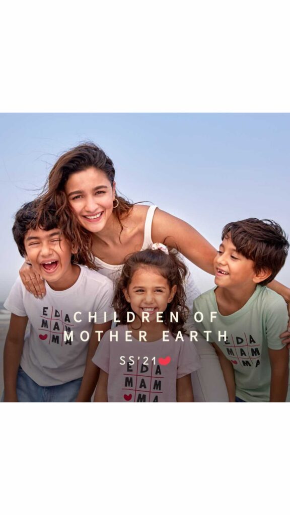 Alia Bhatt navel