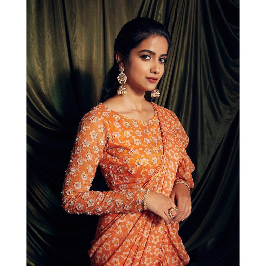 Sri Gouri Priya biography
Sri Gouri Priya age
Sri Gouri Priya height
Sri Gouri Priya date of birth
Sri Gouri Priya family
Sri Gouri Priya parents
Sri Gouri Priya boyfriend
Sri Gouri Priya husband
Sri Gouri Priya education
Sri Gouri Priya net worth
Sri Gouri Priya Instagram
Sri Gouri Priya movies list
Sri Gouri Priya web series
Sri Gouri Priya Chennai Love Story
Sri Gouri Priya Hoyila Hoyila song
Sri Gouri Priya VISA movie
Sri Gouri Priya MAD movie
Sri Gouri Priya Mail movie
Sri Gouri Priya Writer Padmabhushan
Sri Gouri Priya Modern Love Chennai
Sri Gouri Priya Lover movie
Sri Gouri Priya Happy Raj
Chennai Love Story release date
Chennai Love Story cast
Chennai Love Story songs
Chennai Love Story trailer
Kiran Abbavaram and Sri Gouri Priya
Hoyila Hoyila lyrics
Telugu actress Sri Gouri Priya
Sri Gouri Priya latest news