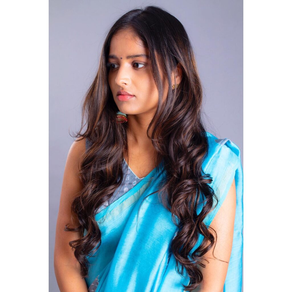 Shalini Kondepudi Sing Geetham
Shalini Kondepudi Biography
Shalini Kondepudi Age
Shalini Kondepudi Height
Shalini Kondepudi Husband
Shalini Kondepudi Family
Shalini Kondepudi Movies List
Shalini Kondepudi Instagram
Shalini Kondepudi Kubera Kubera Song
Sing Geetham Cast
Sing Geetham Release Date
Sing Geetham Trailer
Sing Geetham Songs
Sing Geetham OTT Release Date
Sing Geetham Movie Review
Sing Geetham Story
Singeetham Srinivasa Rao New Movie
Nag Ashwin Sing Geetham
Devi Sri Prasad Sing Geetham Songs
My Dear Donga Shalini Kondepudi
Jayamma Panchayathi Shalini Kondepudi
Ahilya Bamroo Sing Geetham
Ayaan Sing Geetham
Kubera Kubera Song Lyrics
Telugu Musical Fantasy Movies
