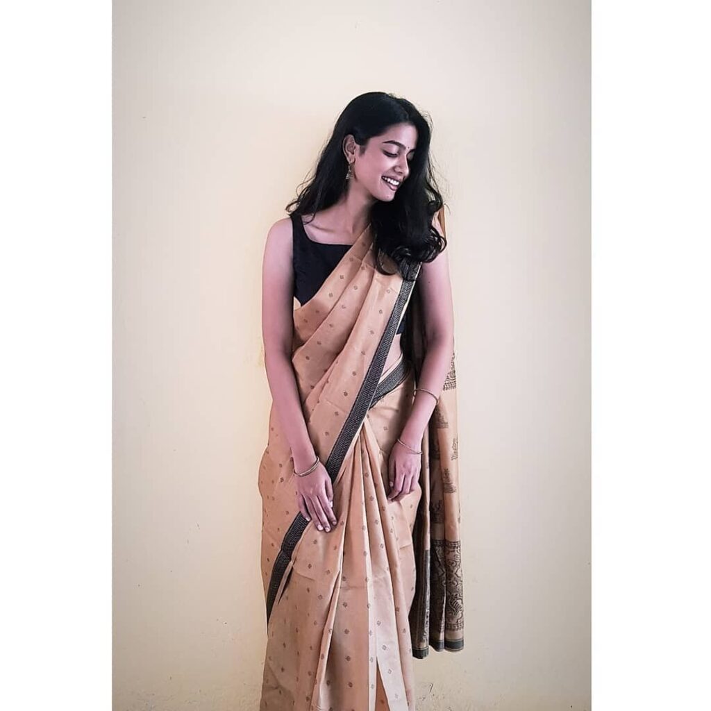 Sri Gouri Priya biography
Sri Gouri Priya age
Sri Gouri Priya height
Sri Gouri Priya date of birth
Sri Gouri Priya family
Sri Gouri Priya parents
Sri Gouri Priya boyfriend
Sri Gouri Priya husband
Sri Gouri Priya education
Sri Gouri Priya net worth
Sri Gouri Priya Instagram
Sri Gouri Priya movies list
Sri Gouri Priya web series
Sri Gouri Priya Chennai Love Story
Sri Gouri Priya Hoyila Hoyila song
Sri Gouri Priya VISA movie
Sri Gouri Priya MAD movie
Sri Gouri Priya Mail movie
Sri Gouri Priya Writer Padmabhushan
Sri Gouri Priya Modern Love Chennai
Sri Gouri Priya Lover movie
Sri Gouri Priya Happy Raj
Chennai Love Story release date
Chennai Love Story cast
Chennai Love Story songs
Chennai Love Story trailer
Kiran Abbavaram and Sri Gouri Priya
Hoyila Hoyila lyrics
Telugu actress Sri Gouri Priya
Sri Gouri Priya latest news