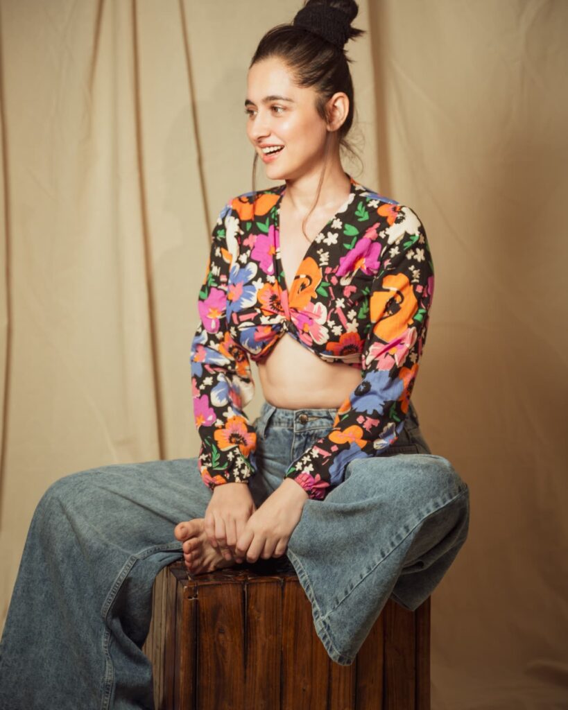 Sanjeeda Shaikh Ikka Movie
Sanjeeda Shaikh Biography
Sanjeeda Shaikh Age
Sanjeeda Shaikh Height
Sanjeeda Shaikh Husband
Sanjeeda Shaikh Daughter
Sanjeeda Shaikh Family
Sanjeeda Shaikh Net Worth
Sanjeeda Shaikh Movies and TV Shows
Sanjeeda Shaikh Heeramandi Role
Sanjeeda Shaikh Dhamaal 4
Sanjeeda Shaikh Ikka Role
Sunny Deol Ikka Cast
Akshaye Khanna Ikka Movie
Ikka Movie Review
Ikka Movie Cast
Ikka Netflix Release Date
Sanjeeda Shaikh Latest News
Sanjeeda Shaikh Career Journey
Pulse by Anubhav Entertainment News