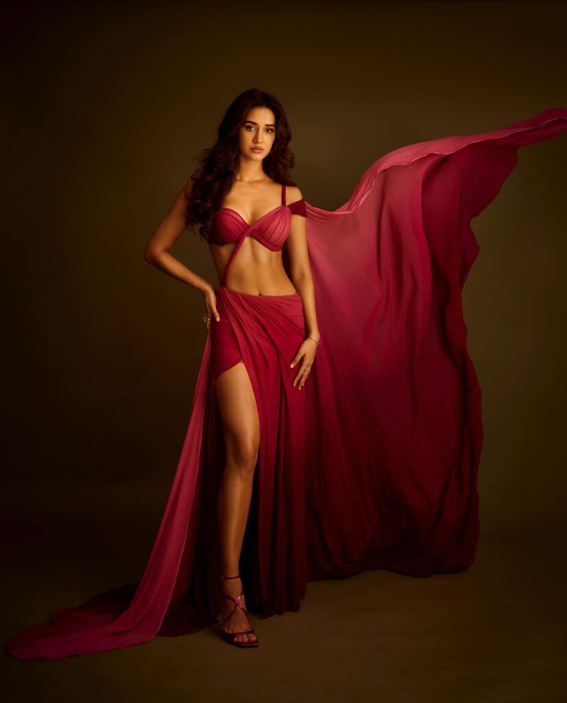 Disha Patani Awarapan 2
Disha Patani Awarapan 2 teaser
Disha Patani Awarapan 2 release date
Disha Patani Awarapan 2 cast
Disha Patani Awarapan 2 trailer
Emraan Hashmi Awarapan 2
Awarapan 2 teaser explained
Awarapan 2 movie release date
Awarapan 2 songs
Awarapan 2 story
Awarapan 2 movie cast
Disha Patani age
Disha Patani height
Disha Patani boyfriend
Disha Patani family
Disha Patani biography
Disha Patani net worth
Disha Patani upcoming movies
Disha Patani filmography
Emraan Hashmi upcoming movies
Shivam Pandit Awarapan 2
Awarapan 2 teaser reaction
Disha Patani latest news
Disha Patani movies list
Awarapan 2 latest updates
Disha Patani role in Awarapan 2
Awarapan 2 trailer release
Vishesh Films Awarapan 2
Nitin Kakkar Awarapan 2
Pulse by Anubhav Entertainment News