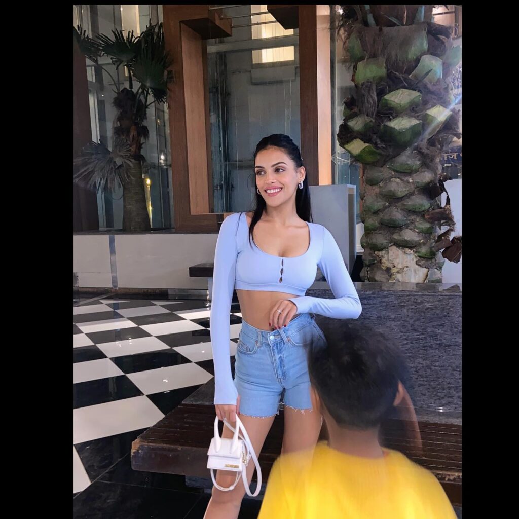 Who is Rhiya Ahir?
Rhiya Ahir Biography
Rhiya Ahir Age
Rhiya Ahir Family
Rhiya Ahir Father
Rhiya Ahir Education
Rhiya Ahir Instagram
Rhiya Ahir Husband
Rhiya Ahir Profession
Rhiya Ahir Movies and Music Videos
Rhiya Ahir Rhiyasat Brand
Rhiya Ahir Viral Video
Rhiya Ahir Police Van Incident
Rhiya Ahir CJP Protest
Rhiya Ahir NEET Paper Leak Protest
Why is Rhiya Ahir Trending?
Rhiya Ahir Statement on Trolls
Rhiya Ahir 'Mat Kariye Mujhe Support' Video
Mumbai CJP Protest News
CJP Protest Latest Updates
