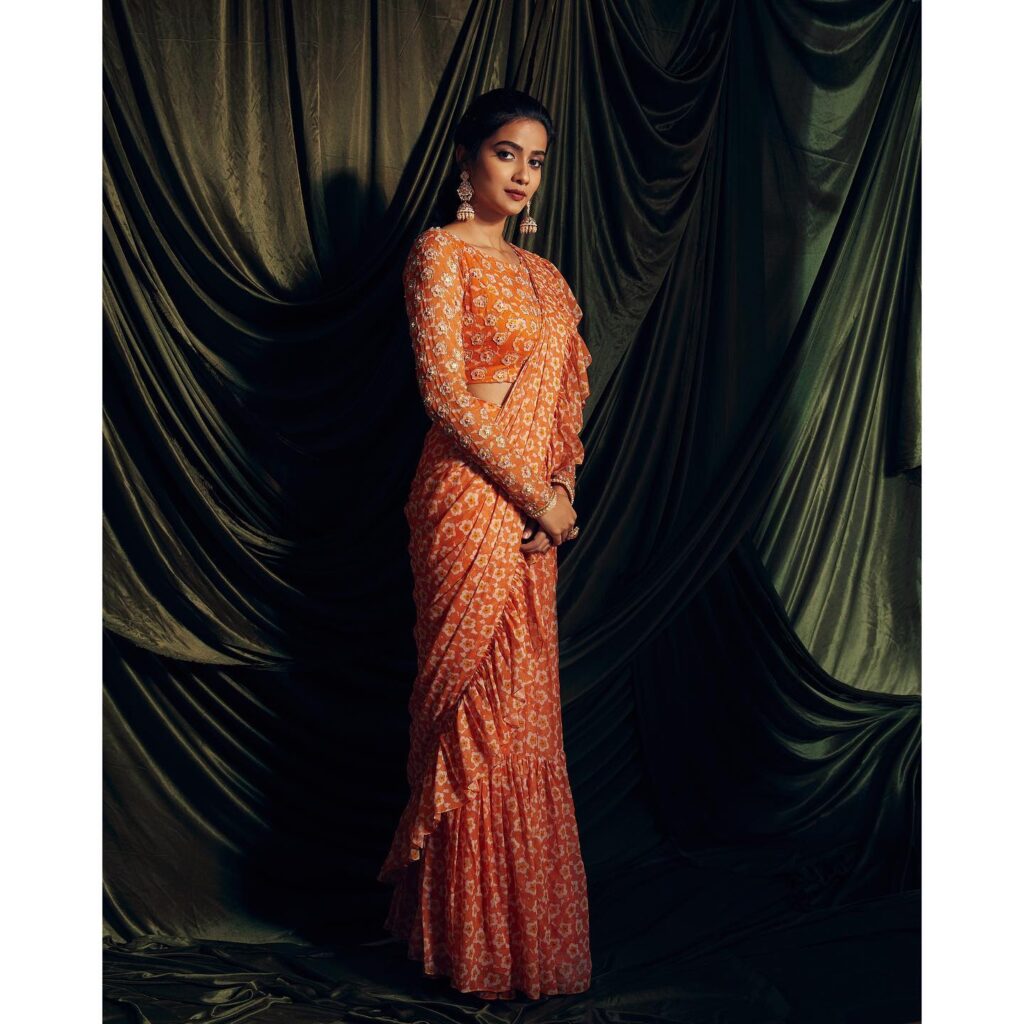 Sri Gouri Priya biography
Sri Gouri Priya age
Sri Gouri Priya height
Sri Gouri Priya date of birth
Sri Gouri Priya family
Sri Gouri Priya parents
Sri Gouri Priya boyfriend
Sri Gouri Priya husband
Sri Gouri Priya education
Sri Gouri Priya net worth
Sri Gouri Priya Instagram
Sri Gouri Priya movies list
Sri Gouri Priya web series
Sri Gouri Priya Chennai Love Story
Sri Gouri Priya Hoyila Hoyila song
Sri Gouri Priya VISA movie
Sri Gouri Priya MAD movie
Sri Gouri Priya Mail movie
Sri Gouri Priya Writer Padmabhushan
Sri Gouri Priya Modern Love Chennai
Sri Gouri Priya Lover movie
Sri Gouri Priya Happy Raj
Chennai Love Story release date
Chennai Love Story cast
Chennai Love Story songs
Chennai Love Story trailer
Kiran Abbavaram and Sri Gouri Priya
Hoyila Hoyila lyrics
Telugu actress Sri Gouri Priya
Sri Gouri Priya latest news