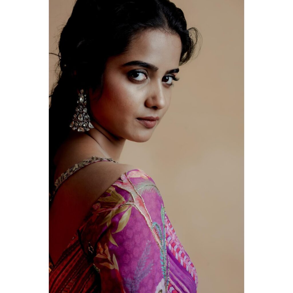 Sri Gouri Priya biography
Sri Gouri Priya age
Sri Gouri Priya height
Sri Gouri Priya date of birth
Sri Gouri Priya family
Sri Gouri Priya parents
Sri Gouri Priya boyfriend
Sri Gouri Priya husband
Sri Gouri Priya education
Sri Gouri Priya net worth
Sri Gouri Priya Instagram
Sri Gouri Priya movies list
Sri Gouri Priya web series
Sri Gouri Priya Chennai Love Story
Sri Gouri Priya Hoyila Hoyila song
Sri Gouri Priya VISA movie
Sri Gouri Priya MAD movie
Sri Gouri Priya Mail movie
Sri Gouri Priya Writer Padmabhushan
Sri Gouri Priya Modern Love Chennai
Sri Gouri Priya Lover movie
Sri Gouri Priya Happy Raj
Chennai Love Story release date
Chennai Love Story cast
Chennai Love Story songs
Chennai Love Story trailer
Kiran Abbavaram and Sri Gouri Priya
Hoyila Hoyila lyrics
Telugu actress Sri Gouri Priya
Sri Gouri Priya latest news