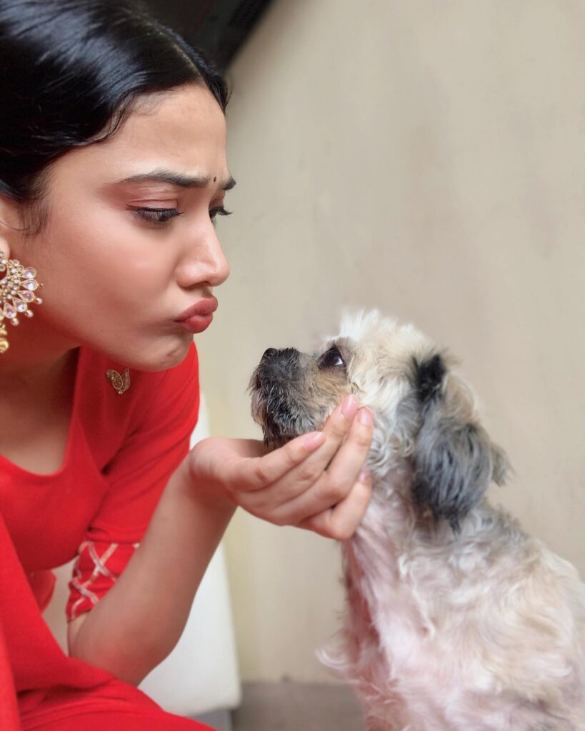 Medha Shankr dating
Medha Shankr boyfriend
Is Medha Shankr dating Samay Raina?
Samay Raina and Medha Shankr relationship
Medha Shankr relationship rumours
Medha Shankr viral video
Samay Raina mystery girl
Medha Shankr age and height
Medha Shankr biography
Medha Shankr family
Medha Shankr movies and TV shows
Medha Shankr songs
Medha Shankr 12th Fail actress
Medha Shankr net worth
Medha Shankr Instagram
Samay Raina latest news
India's Got Latent Season 2
Ginny Wedss Sunny 2 cast
Medha Shankr latest news
Medha Shankr career and biography