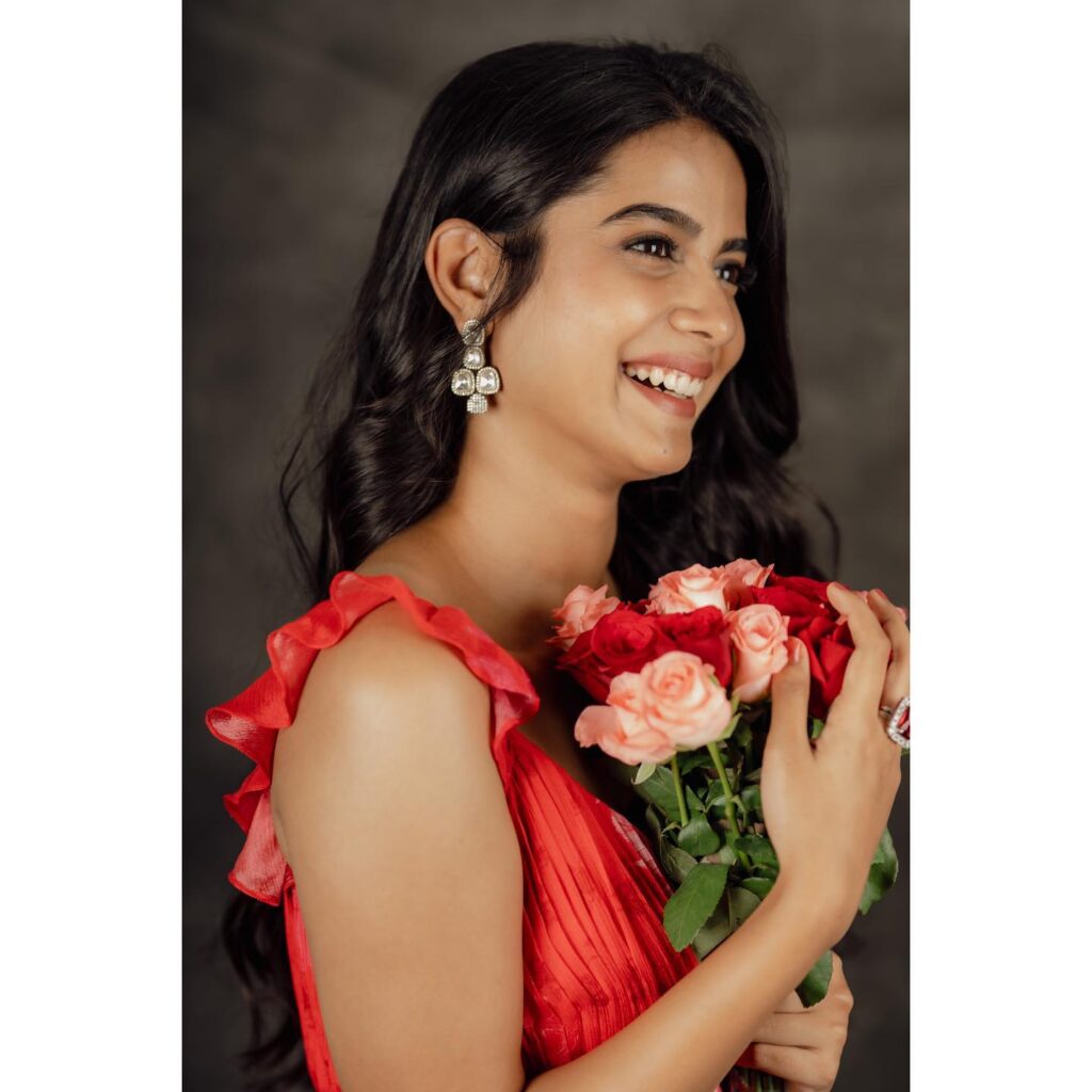 Sri Gouri Priya biography
Sri Gouri Priya age
Sri Gouri Priya height
Sri Gouri Priya date of birth
Sri Gouri Priya family
Sri Gouri Priya parents
Sri Gouri Priya boyfriend
Sri Gouri Priya husband
Sri Gouri Priya education
Sri Gouri Priya net worth
Sri Gouri Priya Instagram
Sri Gouri Priya movies list
Sri Gouri Priya web series
Sri Gouri Priya Chennai Love Story
Sri Gouri Priya Hoyila Hoyila song
Sri Gouri Priya VISA movie
Sri Gouri Priya MAD movie
Sri Gouri Priya Mail movie
Sri Gouri Priya Writer Padmabhushan
Sri Gouri Priya Modern Love Chennai
Sri Gouri Priya Lover movie
Sri Gouri Priya Happy Raj
Chennai Love Story release date
Chennai Love Story cast
Chennai Love Story songs
Chennai Love Story trailer
Kiran Abbavaram and Sri Gouri Priya
Hoyila Hoyila lyrics
Telugu actress Sri Gouri Priya
Sri Gouri Priya latest news
