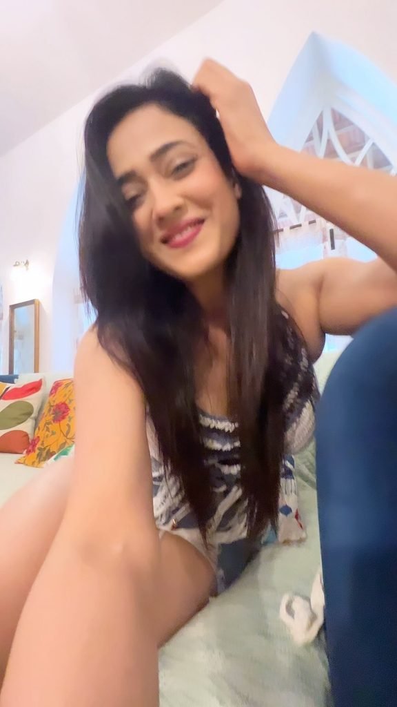 Shweta Tiwari latest news
Shweta Tiwari The Traitors 2
Shweta Tiwari online abuse
Shweta Tiwari sexist comments
Shweta Tiwari Instagram post
Shweta Tiwari Raj Thackeray
Shweta Tiwari Marathi trolls
Shweta Tiwari biography
Shweta Tiwari age and family
Shweta Tiwari husband and children
Shweta Tiwari movies and TV shows
Shweta Tiwari Kasautii Zindagii Kay
Shweta Tiwari Bigg Boss 4 winner
Shweta Tiwari Palak Tiwari
The Traitors 2 contestants
The Traitors 2 Shweta Tiwari and Mallika Sherawat