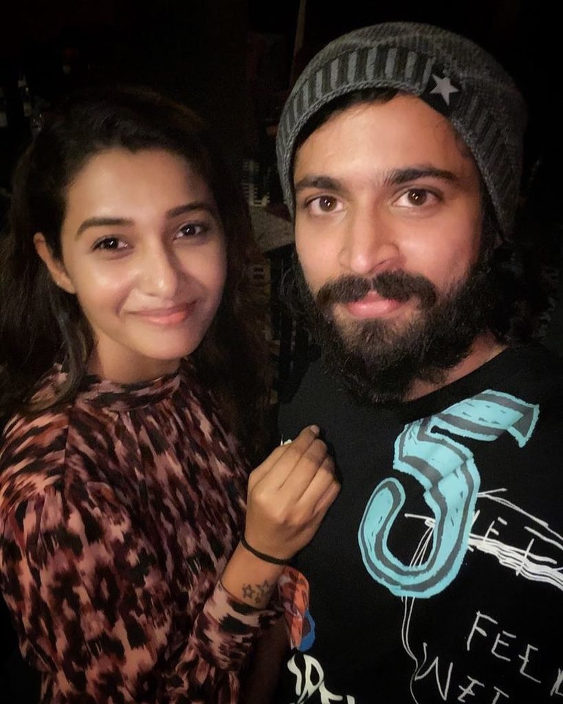 Priya Bhavani Shankar hosting Kings of Dance on Star Vijay
