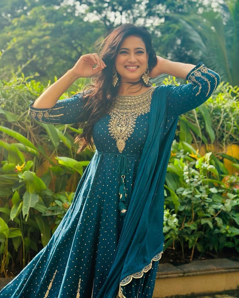 Shweta Tiwari latest news
Shweta Tiwari The Traitors 2
Shweta Tiwari online abuse
Shweta Tiwari sexist comments
Shweta Tiwari Instagram post
Shweta Tiwari Raj Thackeray
Shweta Tiwari Marathi trolls
Shweta Tiwari biography
Shweta Tiwari age and family
Shweta Tiwari husband and children
Shweta Tiwari movies and TV shows
Shweta Tiwari Kasautii Zindagii Kay
Shweta Tiwari Bigg Boss 4 winner
Shweta Tiwari Palak Tiwari
The Traitors 2 contestants
The Traitors 2 Shweta Tiwari and Mallika Sherawat