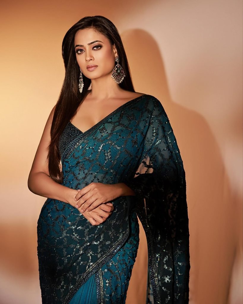 Shweta Tiwari latest news
Shweta Tiwari The Traitors 2
Shweta Tiwari online abuse
Shweta Tiwari sexist comments
Shweta Tiwari Instagram post
Shweta Tiwari Raj Thackeray
Shweta Tiwari Marathi trolls
Shweta Tiwari biography
Shweta Tiwari age and family
Shweta Tiwari husband and children
Shweta Tiwari movies and TV shows
Shweta Tiwari Kasautii Zindagii Kay
Shweta Tiwari Bigg Boss 4 winner
Shweta Tiwari Palak Tiwari
The Traitors 2 contestants
The Traitors 2 Shweta Tiwari and Mallika Sherawat