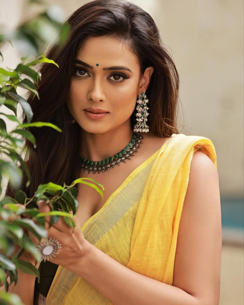 Shweta Tiwari latest news
Shweta Tiwari The Traitors 2
Shweta Tiwari online abuse
Shweta Tiwari sexist comments
Shweta Tiwari Instagram post
Shweta Tiwari Raj Thackeray
Shweta Tiwari Marathi trolls
Shweta Tiwari biography
Shweta Tiwari age and family
Shweta Tiwari husband and children
Shweta Tiwari movies and TV shows
Shweta Tiwari Kasautii Zindagii Kay
Shweta Tiwari Bigg Boss 4 winner
Shweta Tiwari Palak Tiwari
The Traitors 2 contestants
The Traitors 2 Shweta Tiwari and Mallika Sherawat