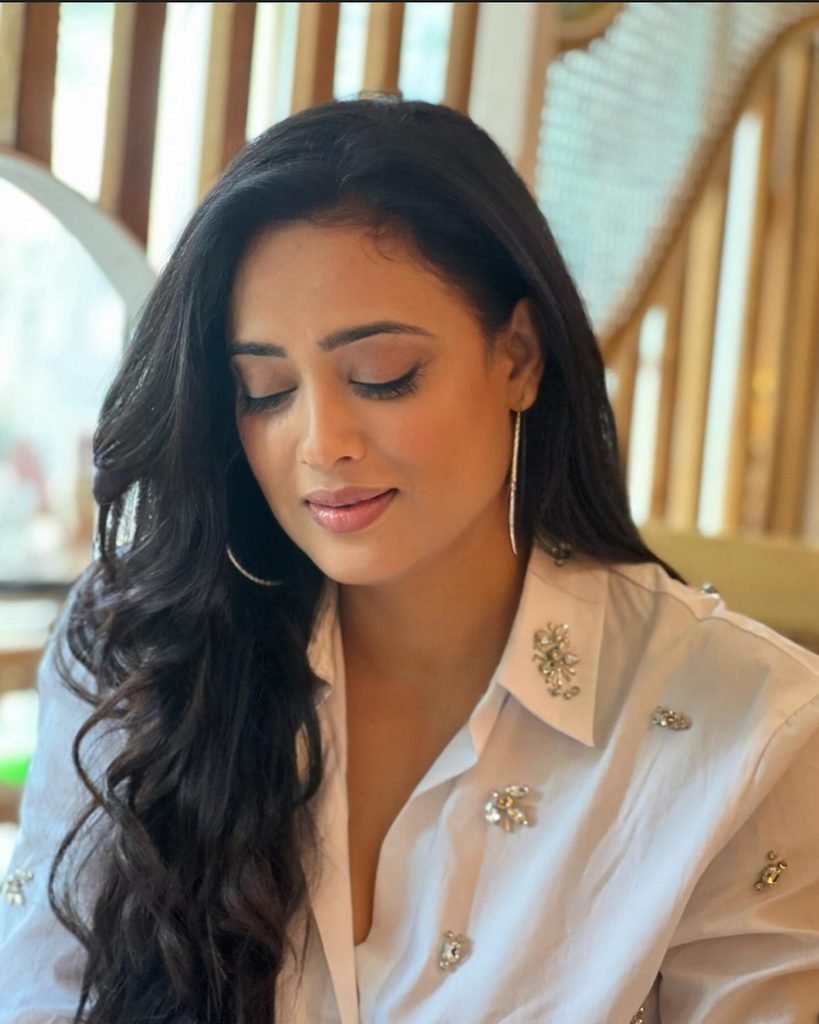 Shweta Tiwari latest news
Shweta Tiwari The Traitors 2
Shweta Tiwari online abuse
Shweta Tiwari sexist comments
Shweta Tiwari Instagram post
Shweta Tiwari Raj Thackeray
Shweta Tiwari Marathi trolls
Shweta Tiwari biography
Shweta Tiwari age and family
Shweta Tiwari husband and children
Shweta Tiwari movies and TV shows
Shweta Tiwari Kasautii Zindagii Kay
Shweta Tiwari Bigg Boss 4 winner
Shweta Tiwari Palak Tiwari
The Traitors 2 contestants
The Traitors 2 Shweta Tiwari and Mallika Sherawat
