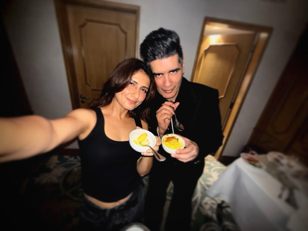 Fatima Sana Shaikh age
Fatima Sana Shaikh new movie
Fatima sana shaikh instagram id
Fatima Sana Shaikh in Chachi 420
Fatima Sana Shaikh child actor
Fatima sana shaikh with aamir khan
Fatima Sana Shaikh net worth
Fatima Sana Shaikh dangal
Hunkar movie cast
Hunkar movie 2021
Hunkar movie netflix
Fatima Sana Shaikh in Hunkkaar The Roar series
Fatima Sana Shaikh Hunkkaar The Roar police officer look
Fatima Sana Shaikh at Hunkkaar trailer launch
Hunkkaar The Roar trailer featuring Fatima Sana Shaikh and Aneet Padda
Hunkkaar movie trailer Aneet Padda and Fatima Sana Shaikh
Fatima Sana Shaikh as ACP Jasleen Singh Soni in Hunkkaar
Aneet Padda and Fatima Sana Shaikh in Hunkkaar
Hunkkaar The Roar cast featuring Fatima Sana Shaikh
Fatima Sana Shaikh talks about patriarchy at Hunkkaar trailer launch
Hunkkaar The Roar official trailer still
Fatima Sana Shaikh Hunkkaar movie promotional image
Hunkkaar The Roar courtroom drama cast