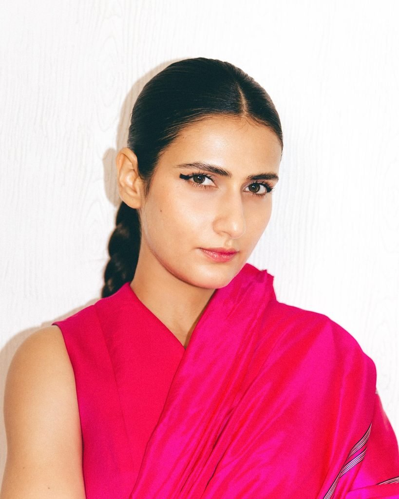 Fatima Sana Shaikh age
Fatima Sana Shaikh new movie
Fatima sana shaikh instagram id
Fatima Sana Shaikh in Chachi 420
Fatima Sana Shaikh child actor
Fatima sana shaikh with aamir khan
Fatima Sana Shaikh net worth
Fatima Sana Shaikh dangal
Hunkar movie cast
Hunkar movie 2021
Hunkar movie netflix
Fatima Sana Shaikh in Hunkkaar The Roar series
Fatima Sana Shaikh Hunkkaar The Roar police officer look
Fatima Sana Shaikh at Hunkkaar trailer launch
Hunkkaar The Roar trailer featuring Fatima Sana Shaikh and Aneet Padda
Hunkkaar movie trailer Aneet Padda and Fatima Sana Shaikh
Fatima Sana Shaikh as ACP Jasleen Singh Soni in Hunkkaar
Aneet Padda and Fatima Sana Shaikh in Hunkkaar
Hunkkaar The Roar cast featuring Fatima Sana Shaikh
Fatima Sana Shaikh talks about patriarchy at Hunkkaar trailer launch
Hunkkaar The Roar official trailer still
Fatima Sana Shaikh Hunkkaar movie promotional image
Hunkkaar The Roar courtroom drama cast