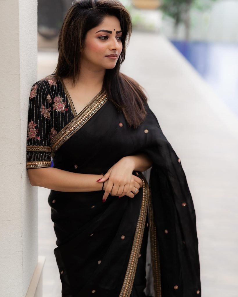 Rachita Ram
Rachita Ram viral video
Rachita Ram birthday
Rachita Ram birthday celebration
Rachita Ram fan viral video
Rachita Ram fan incident
Rachita Ram latest news
Rachita Ram movies
Rachita Ram age
Rachita Ram biography
Rachita Ram Bulbul
Rachita Ram Coolie
Rachita Ram upcoming movies
Rachita Ram Kannada actress
Rachita Ram fan interaction