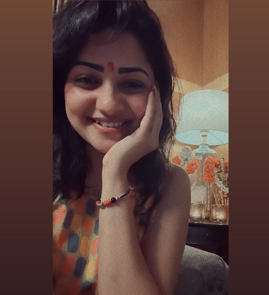 Rachita Ram
Rachita Ram viral video
Rachita Ram birthday
Rachita Ram birthday celebration
Rachita Ram fan viral video
Rachita Ram fan incident
Rachita Ram latest news
Rachita Ram movies
Rachita Ram age
Rachita Ram biography
Rachita Ram Bulbul
Rachita Ram Coolie
Rachita Ram upcoming movies
Rachita Ram Kannada actress
Rachita Ram fan interaction