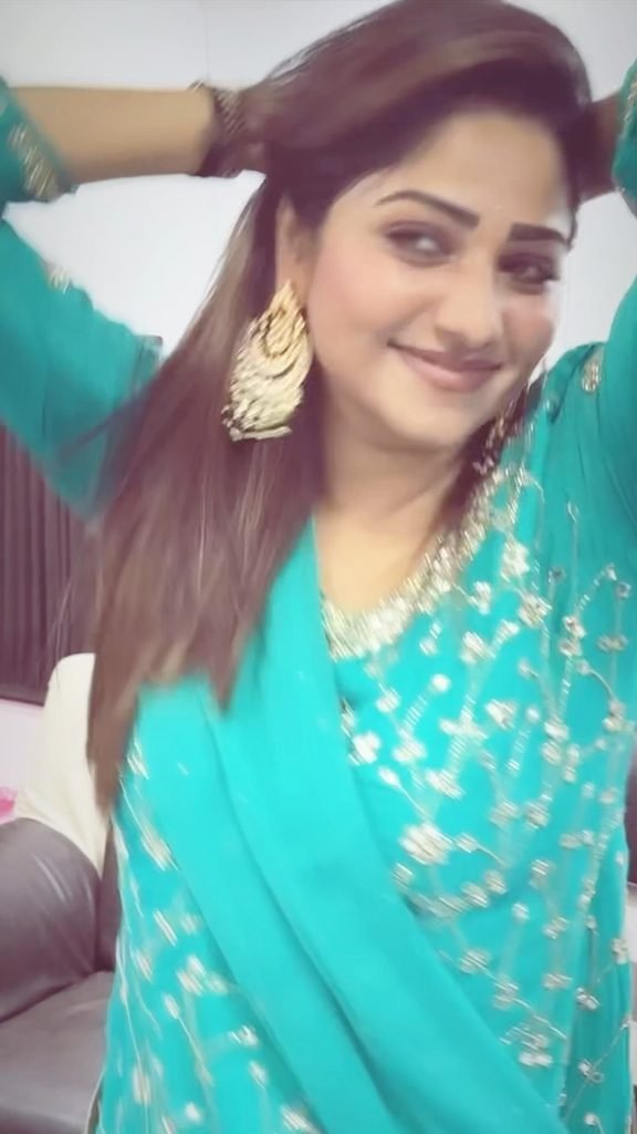 Rachita Ram
Rachita Ram viral video
Rachita Ram birthday
Rachita Ram birthday celebration
Rachita Ram fan viral video
Rachita Ram fan incident
Rachita Ram latest news
Rachita Ram movies
Rachita Ram age
Rachita Ram biography
Rachita Ram Bulbul
Rachita Ram Coolie
Rachita Ram upcoming movies
Rachita Ram Kannada actress
Rachita Ram fan interaction