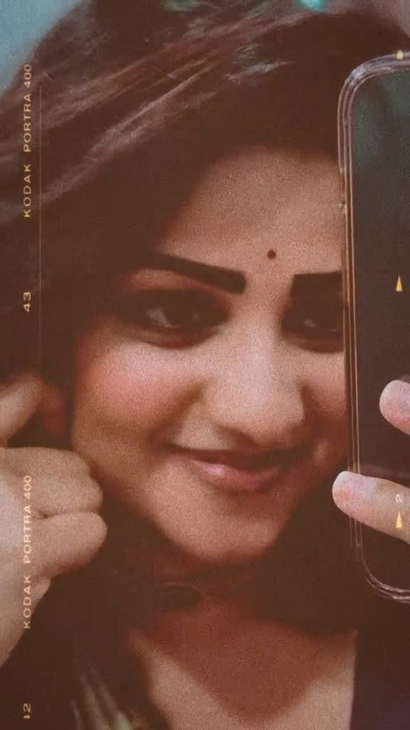 Rachita Ram
Rachita Ram viral video
Rachita Ram birthday
Rachita Ram birthday celebration
Rachita Ram fan viral video
Rachita Ram fan incident
Rachita Ram latest news
Rachita Ram movies
Rachita Ram age
Rachita Ram biography
Rachita Ram Bulbul
Rachita Ram Coolie
Rachita Ram upcoming movies
Rachita Ram Kannada actress
Rachita Ram fan interaction