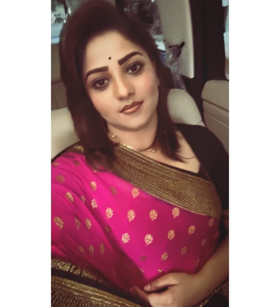 Rachita Ram
Rachita Ram viral video
Rachita Ram birthday
Rachita Ram birthday celebration
Rachita Ram fan viral video
Rachita Ram fan incident
Rachita Ram latest news
Rachita Ram movies
Rachita Ram age
Rachita Ram biography
Rachita Ram Bulbul
Rachita Ram Coolie
Rachita Ram upcoming movies
Rachita Ram Kannada actress
Rachita Ram fan interaction
